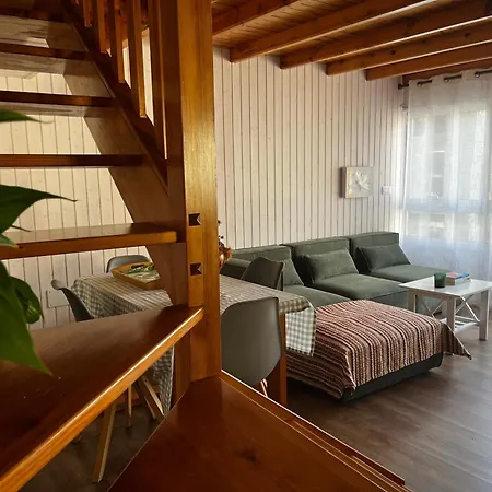 Acogedora Casa En Rinlo, En La De *